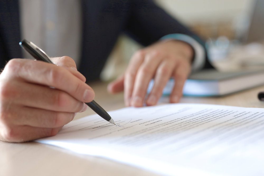 Things to Consider Before Signing a Contract